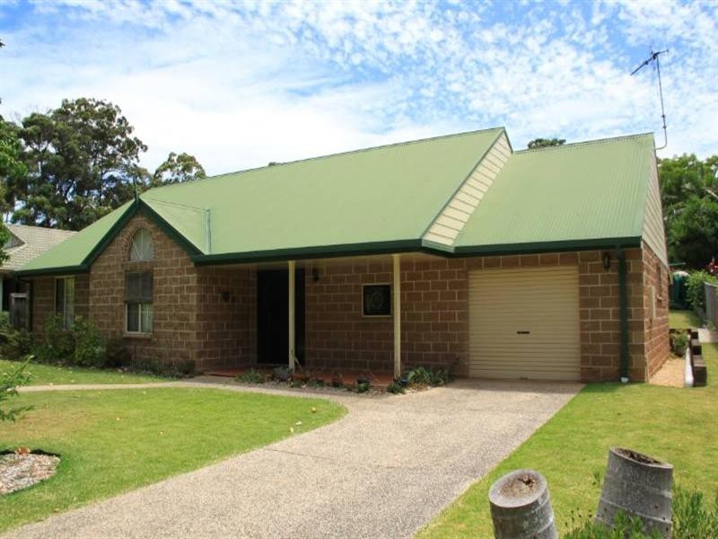 4 Seafront Circuit, Bonny Hills NSW 2445