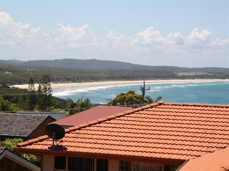 24 Seaview Street, Bonny Hills NSW 2445