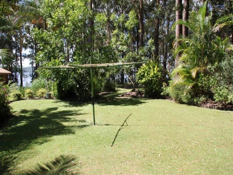 10 Lakeview Crescent, West Haven NSW 2443