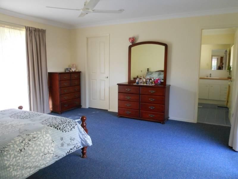 8 Prince of Wales Drive, Dunbogan NSW 2443