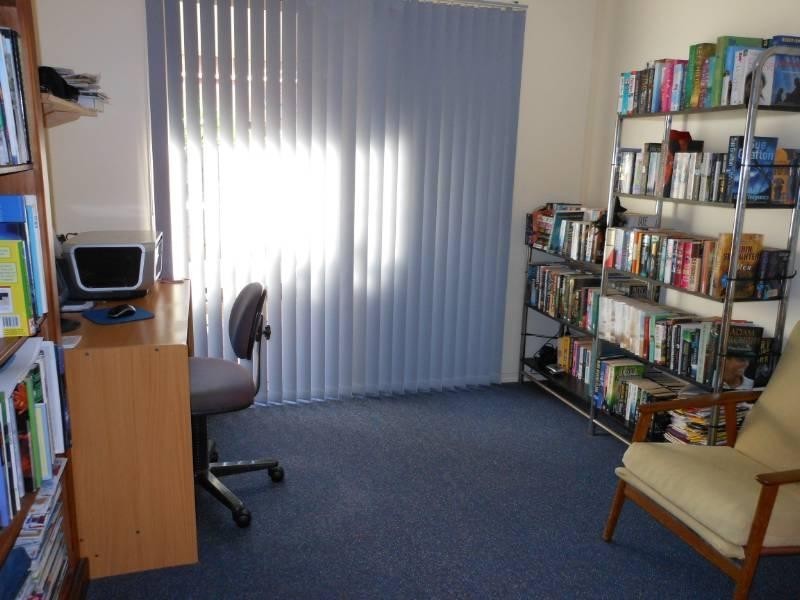 8 Prince of Wales Drive, Dunbogan NSW 2443