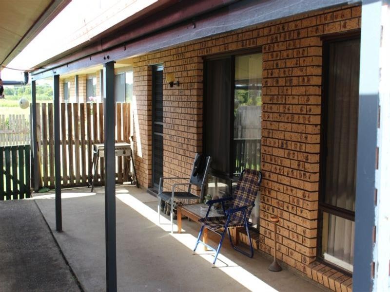 16 Church Street, Moorland NSW 2443