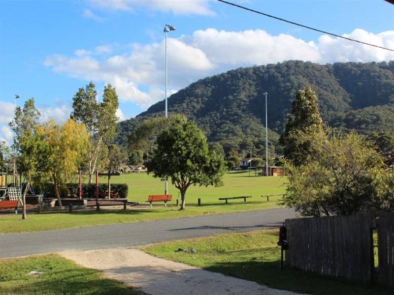 11 Castle Street, Laurieton NSW 2443
