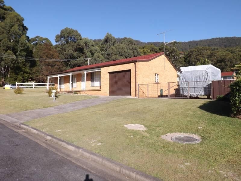 2 Peach Grove, Laurieton NSW 2443