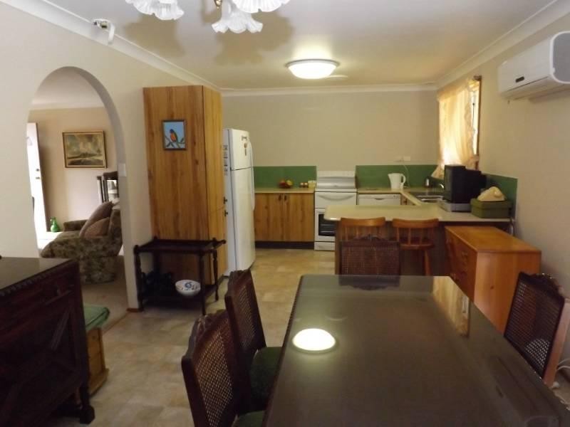 2 Peach Grove, Laurieton NSW 2443