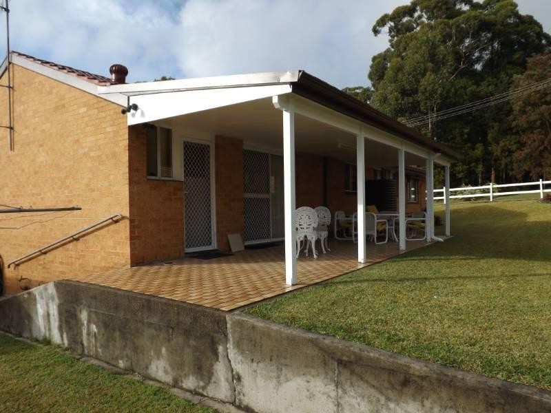 2 Peach Grove, Laurieton NSW 2443