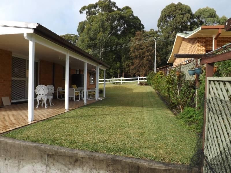 2 Peach Grove, Laurieton NSW 2443