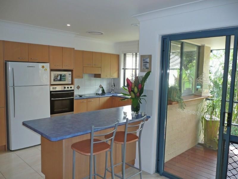 2 Tallarook Close, Dunbogan NSW 2443
