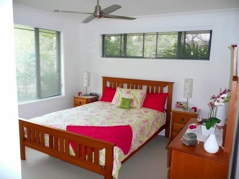 2 Tallarook Close, Dunbogan NSW 2443