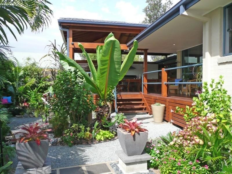 2 Tallarook Close, Dunbogan NSW 2443