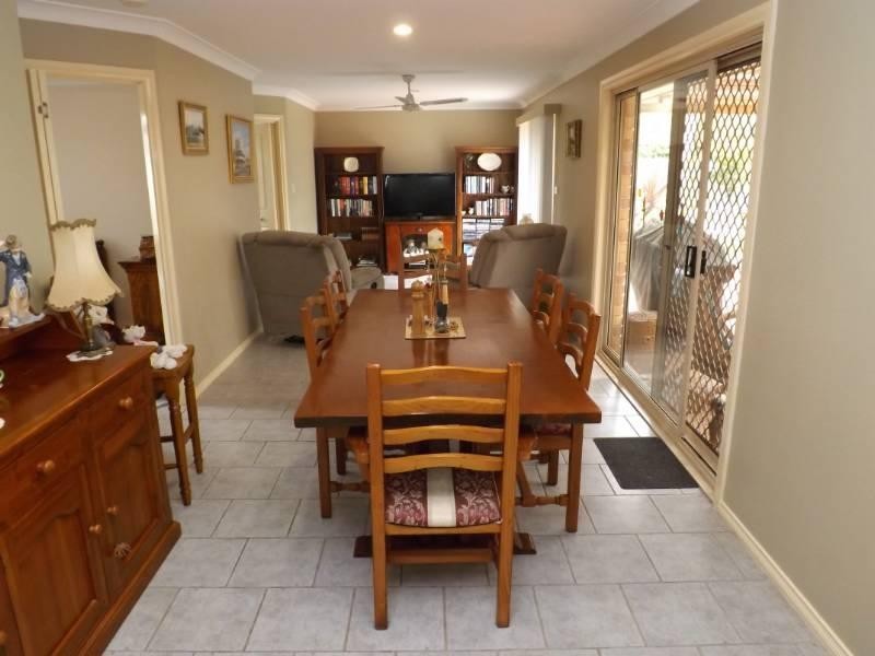 6 Pelican Court, Laurieton NSW 2443