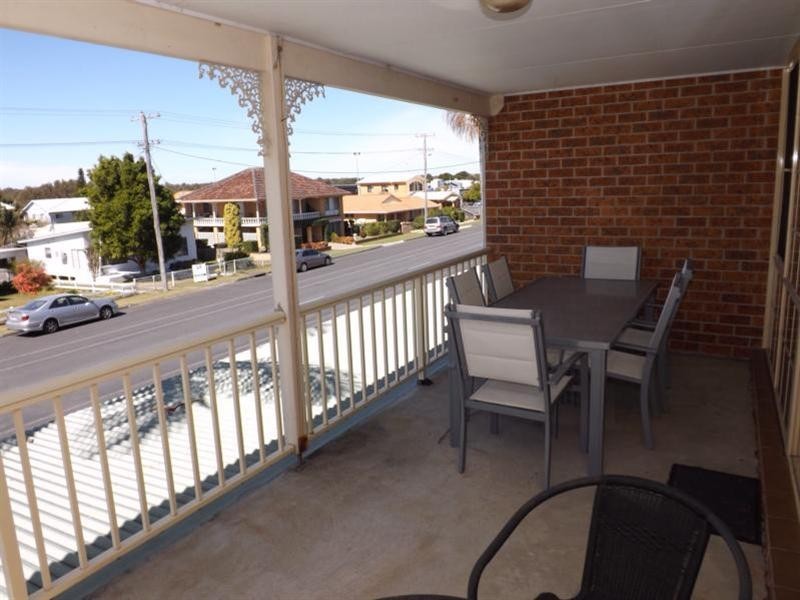 6/22 Lake Street, Laurieton NSW 2443