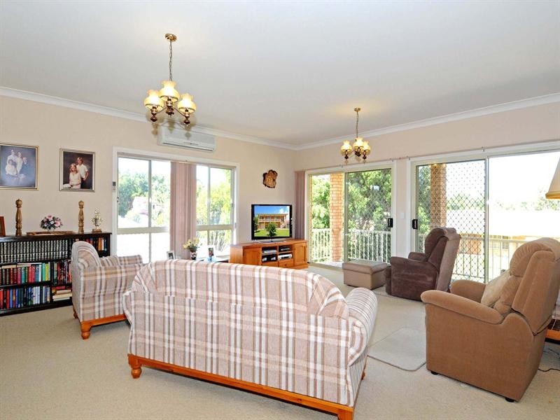 65 Murson Crescent, North Haven NSW 2443