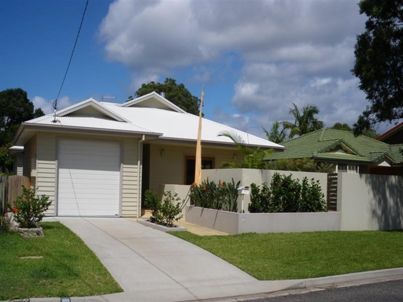 1 Bayside Avenue, North Haven NSW 2443