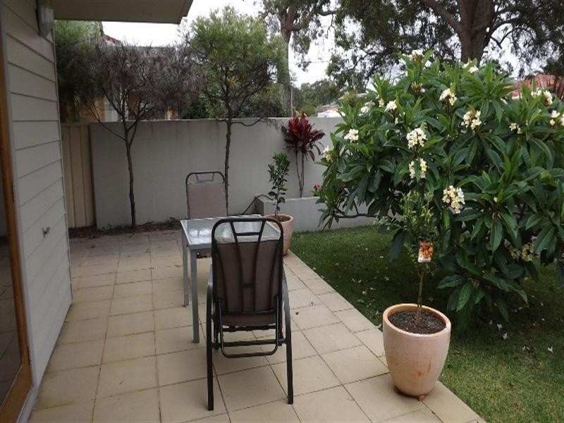 1 Bayside Avenue, North Haven NSW 2443