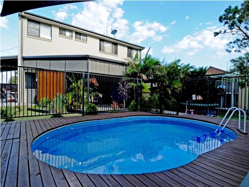 5 Seaview Avenue, Dunbogan NSW 2443