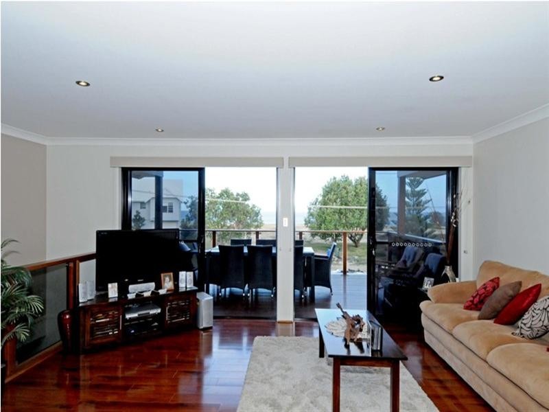 5 Seaview Avenue, Dunbogan NSW 2443