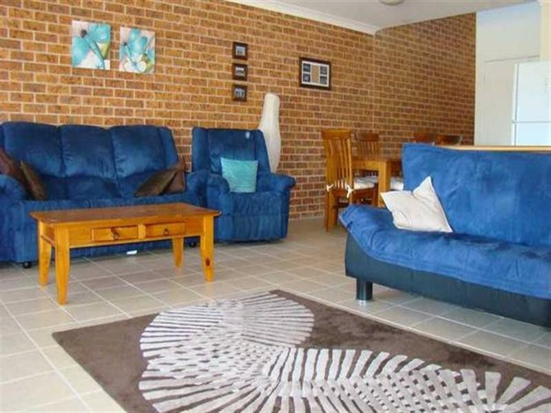 6 22 Lake Street, Laurieton NSW 2443