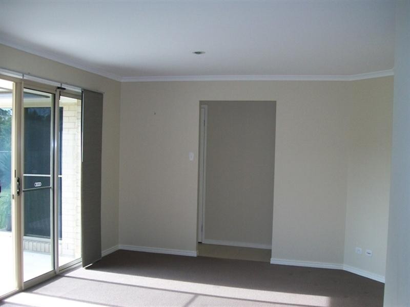 4 Alexandra Close, Dunbogan NSW 2443