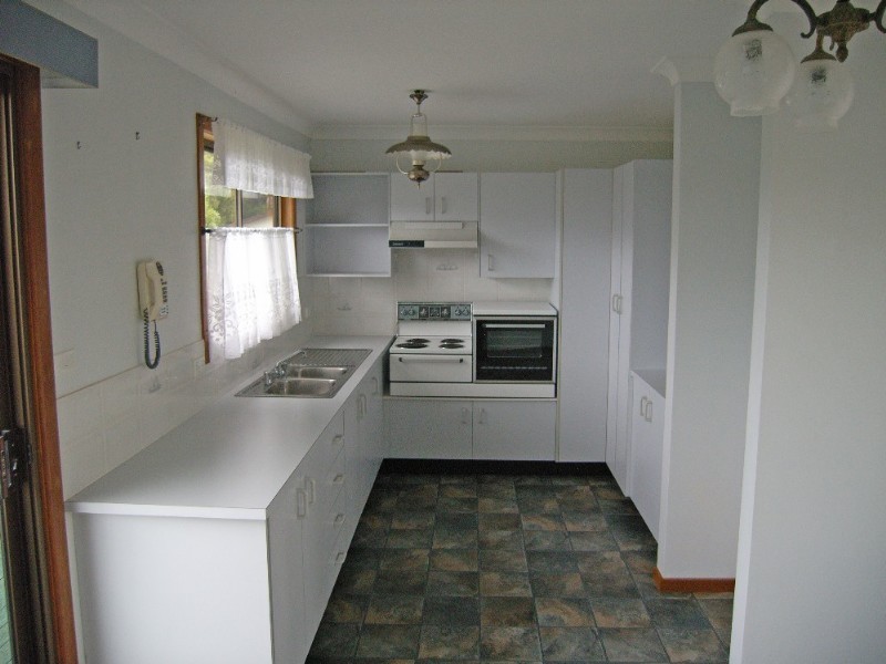 4 Blackbutt Crescent, Laurieton NSW 2443