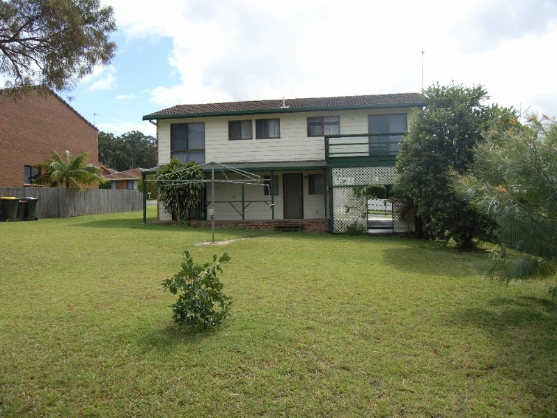 4 Blackbutt Crescent, Laurieton NSW 2443
