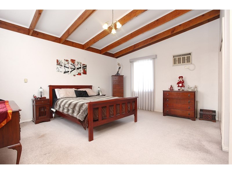 11 Rosscommon Place, Seabrook VIC 3028