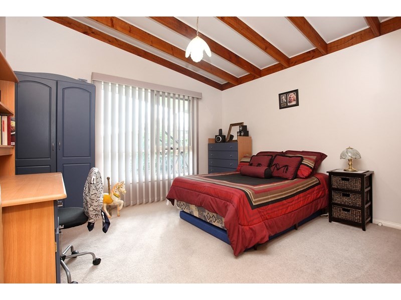 11 Rosscommon Place, Seabrook VIC 3028