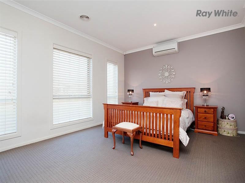 2 Fieldstone Place, Tarneit VIC 3029