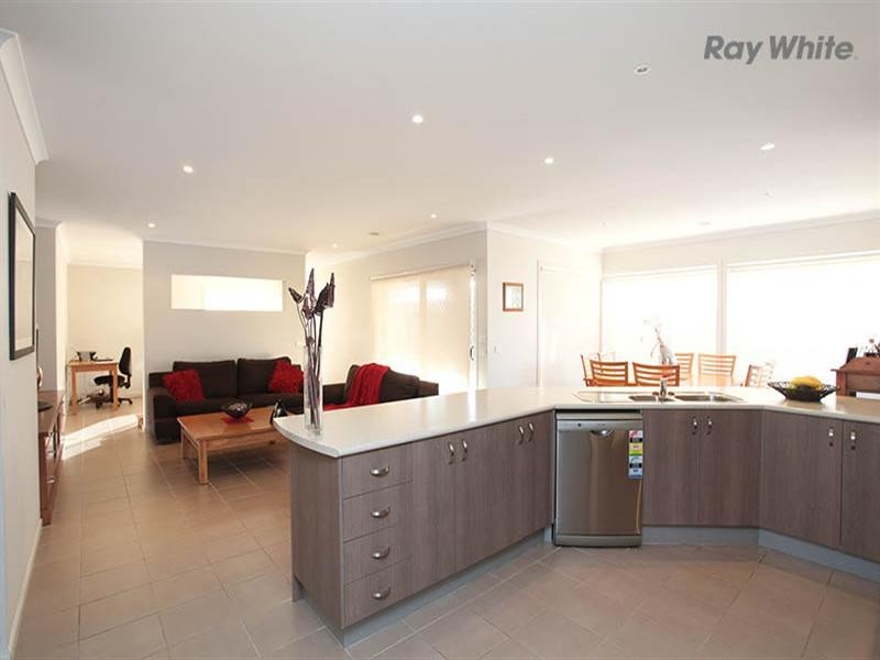 2 Fieldstone Place, Tarneit VIC 3029