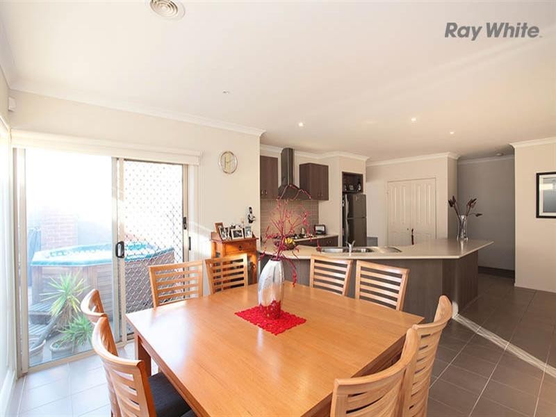 2 Fieldstone Place, Tarneit VIC 3029