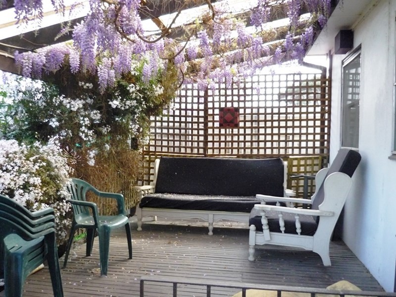 8 Briggs Street, Laverton VIC 3028