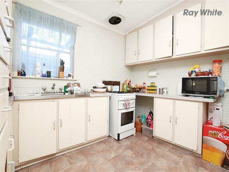 10 Tyquin Street, Laverton VIC 3028