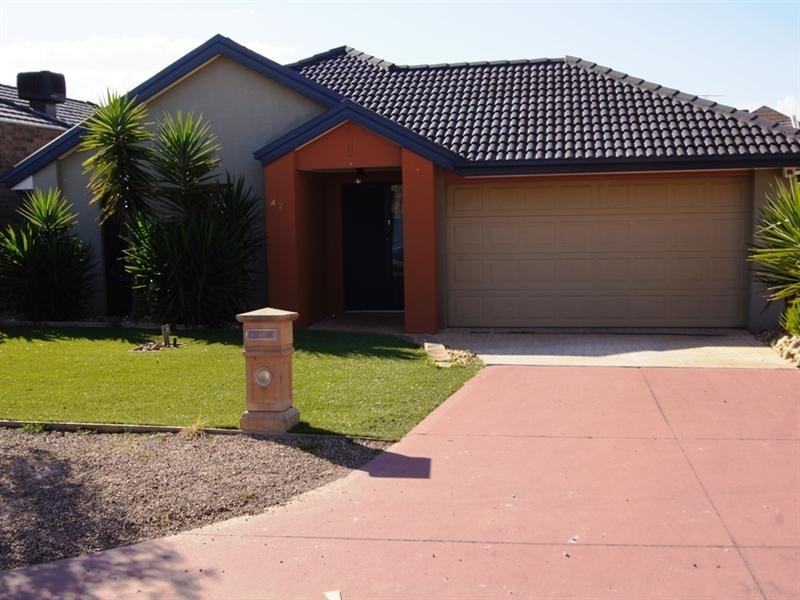 47 Middle Park Drive, Point Cook VIC 3030