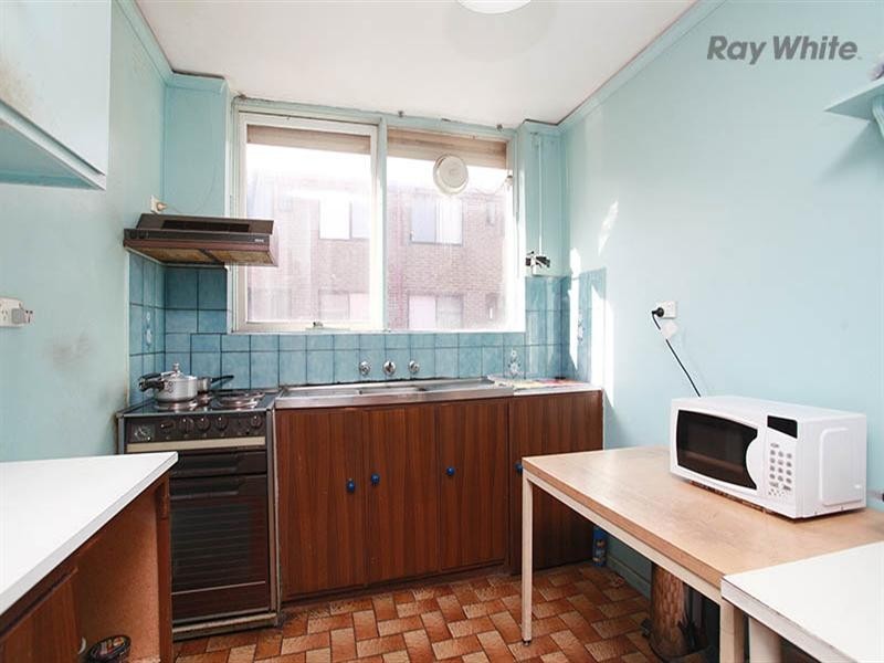 4/17 Empire Street, Footscray VIC 3011