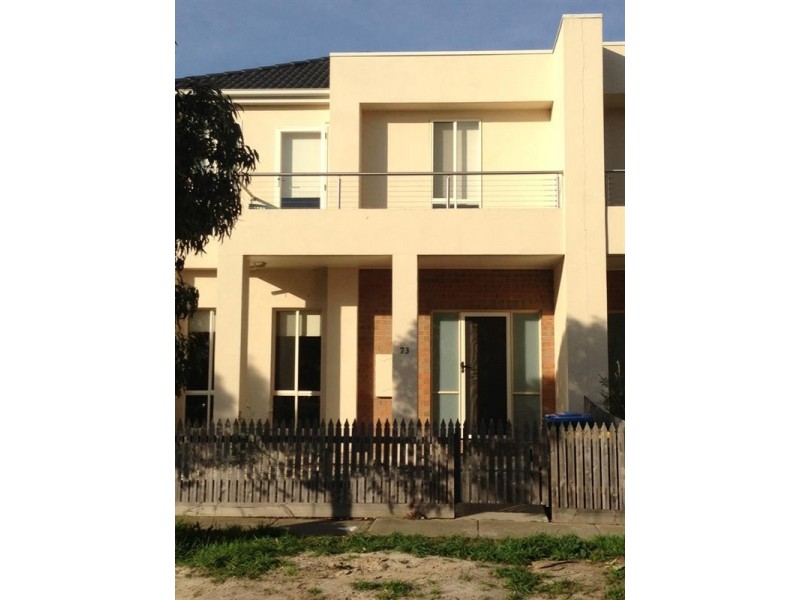 73 Central Park Avenue, Point Cook VIC 3030