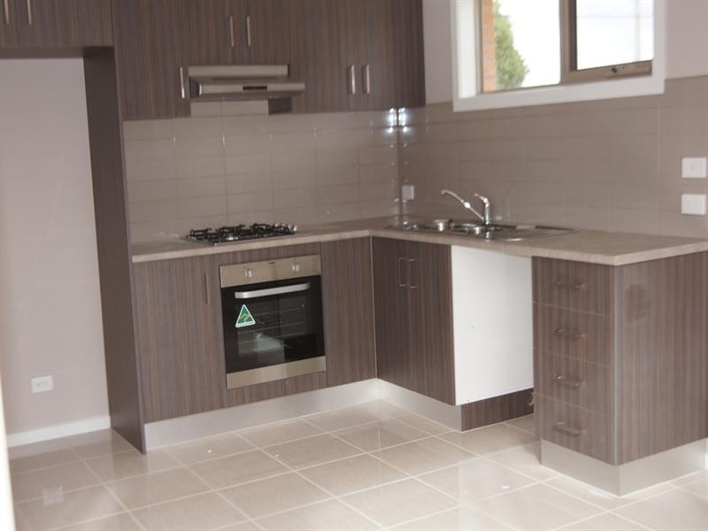 1/16 Plenty Court, Altona Meadows VIC 3028