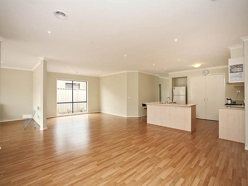 5 Tarango Drive, Point Cook VIC 3030