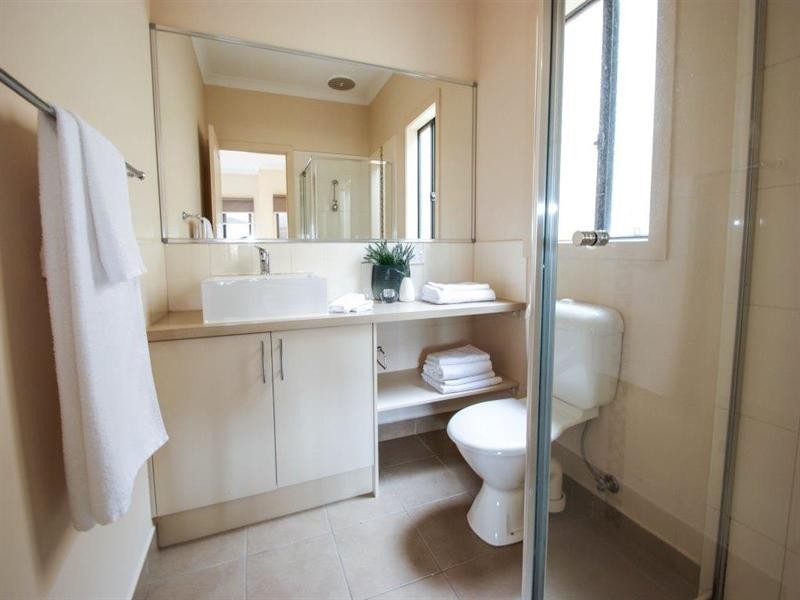 31 Oceanwave Parade, Point Cook VIC 3030