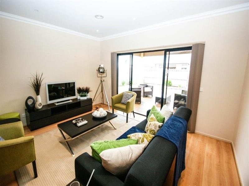 31 Oceanwave Parade, Point Cook VIC 3030