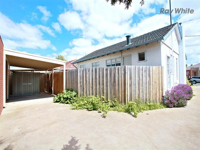 1/1 Armstrong Street, Laverton VIC 3028