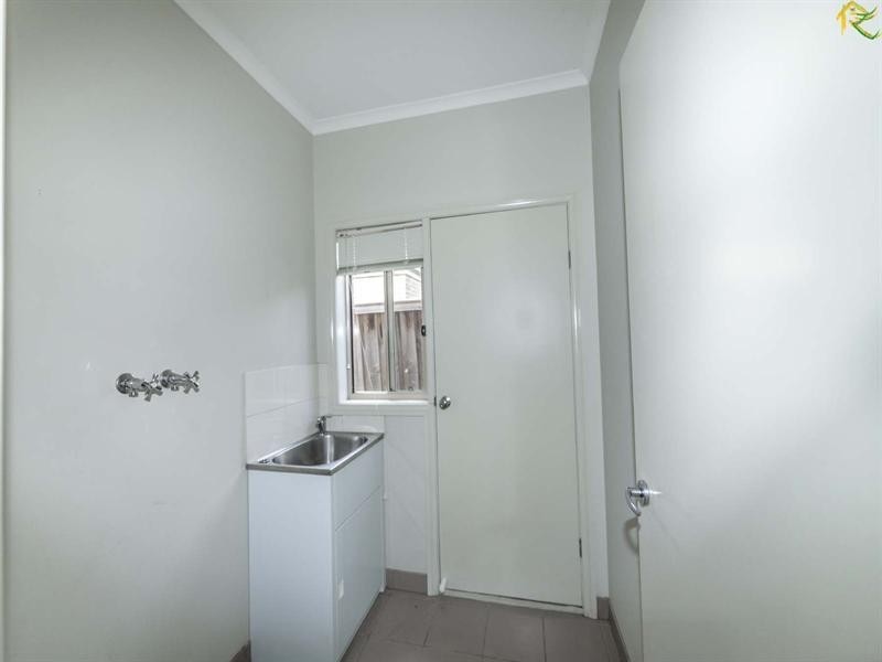 41 Dolphin Crescent, Point Cook VIC 3030