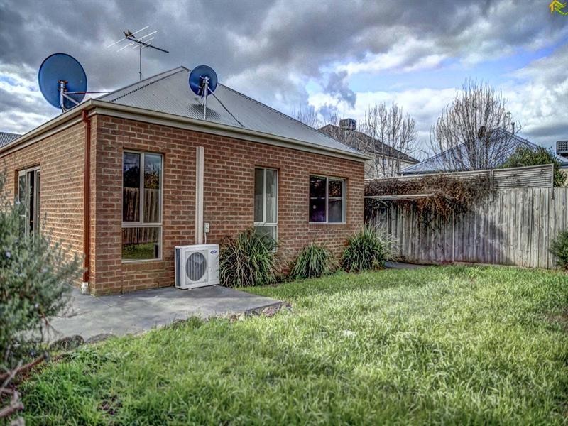 41 Dolphin Crescent, Point Cook VIC 3030