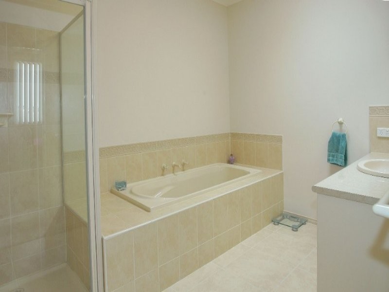 3 Eclipse Place, Hoppers Crossing VIC 3029