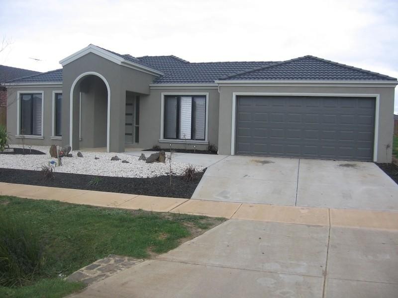 10 NEEDLETAIL Close, Williams Landing VIC 3027