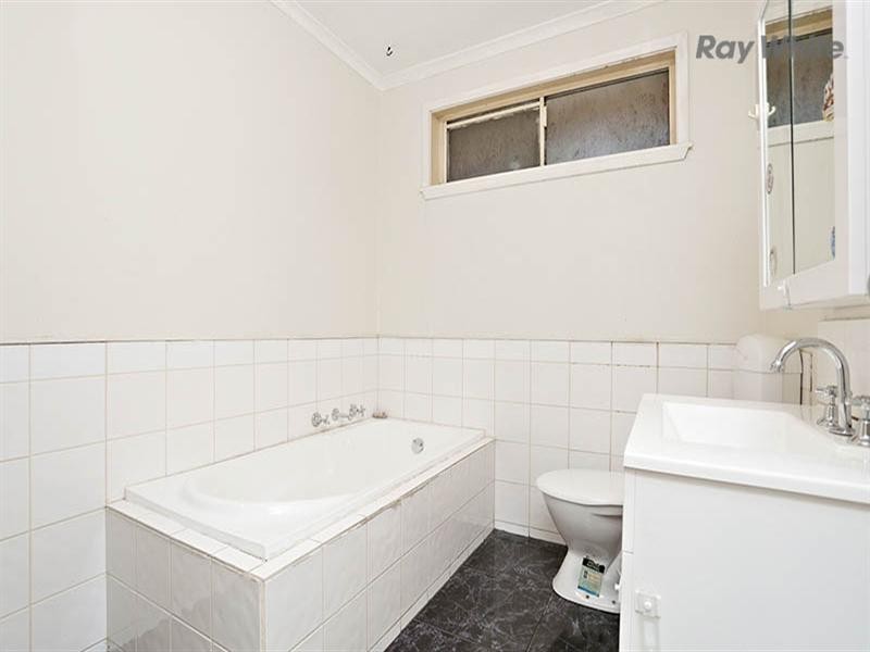 94 Tyquin Street, Laverton VIC 3028