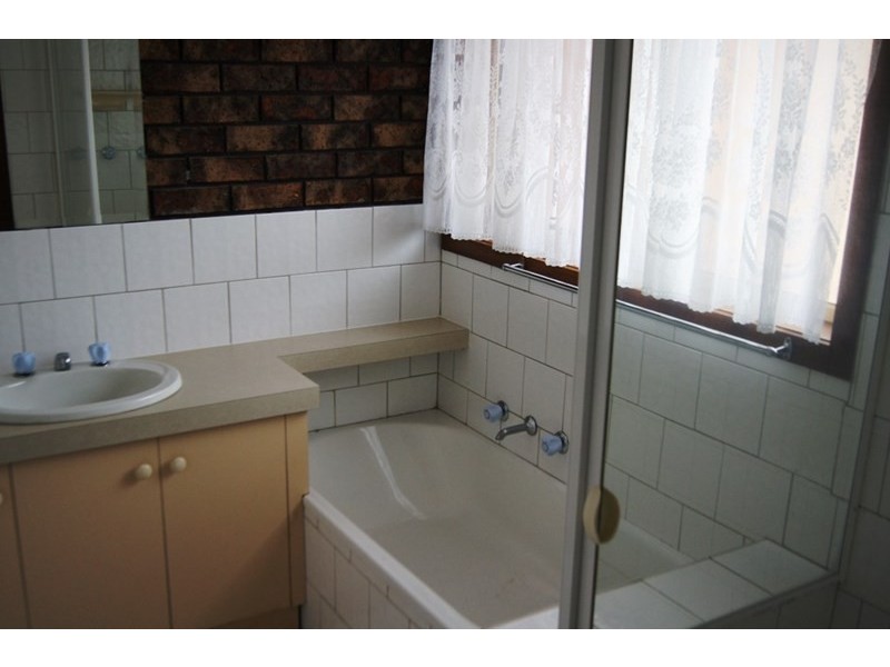 4/11-13 Fitzpatrick Drive, Altona Meadows VIC 3028