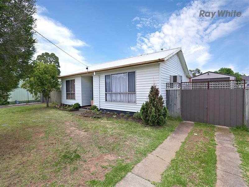 7 Eaton Parade, Laverton VIC 3028