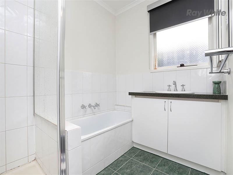 13 Canonbury Circle, Seabrook VIC 3028