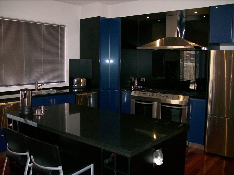 6 Reddrop Court, Altona Meadows VIC 3028