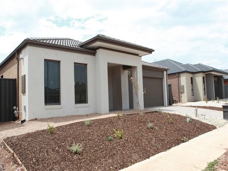 50 Cloverdale Road, Tarneit VIC 3029